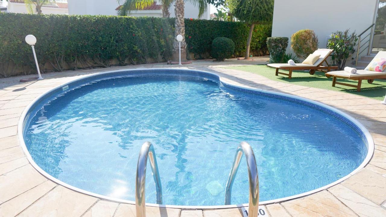 Villa Oasis By Ezoria Villas Bahía de Coral Exterior foto